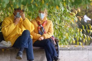 Elderly couple, park, pandemic, and nature